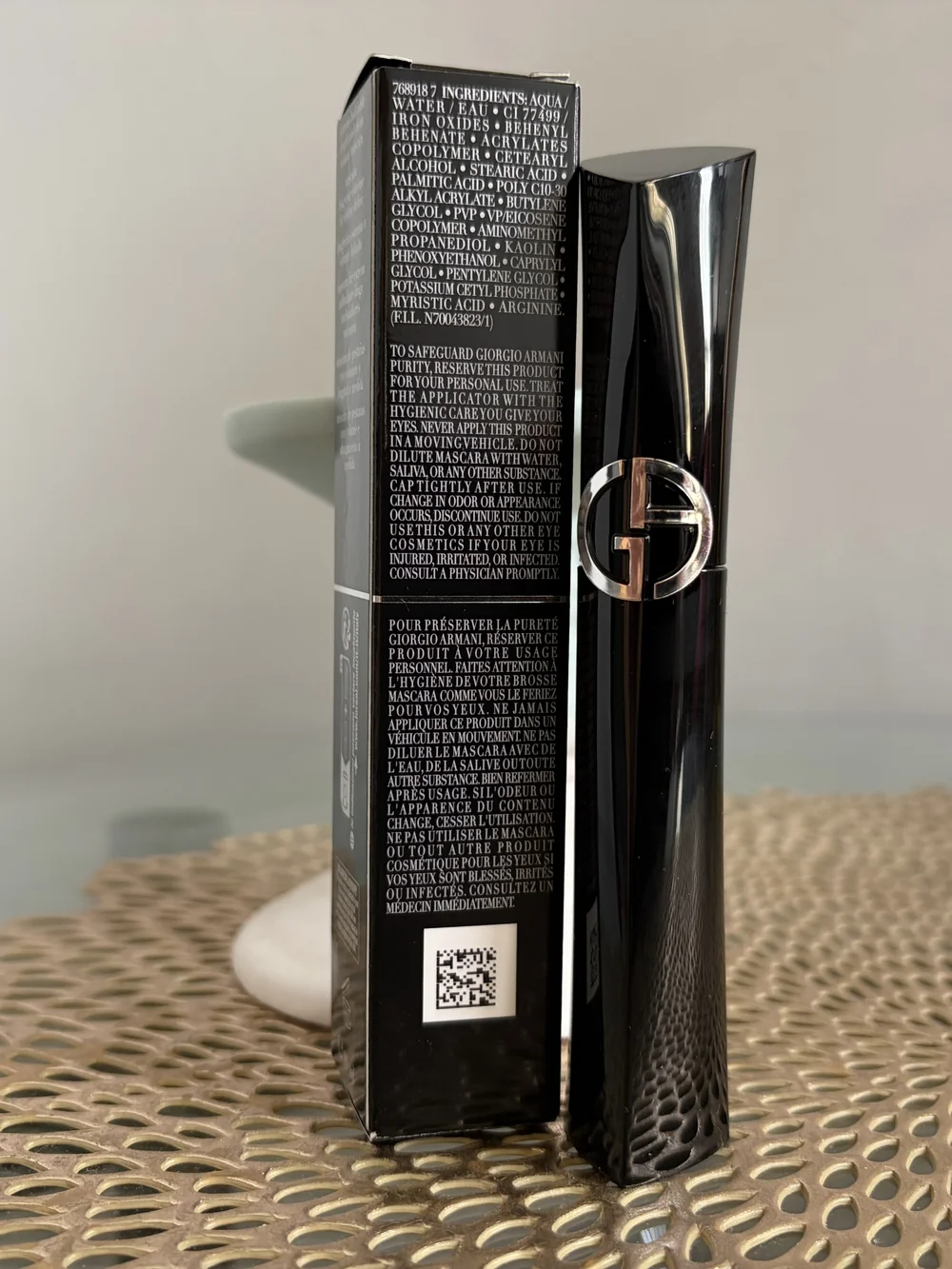Giorgio Armani Black High-Shine Tube Mascara with Silver Logo